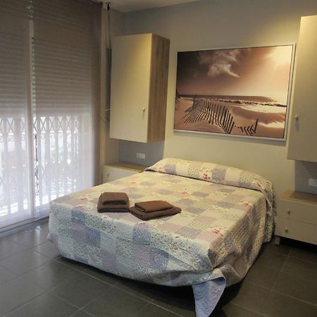 Apartamentos Adressadors บาเลนเซีย ภายนอก รูปภาพ