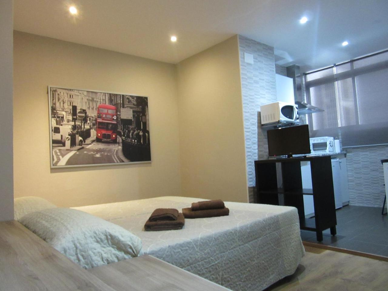 Apartamentos Adressadors บาเลนเซีย ภายนอก รูปภาพ
